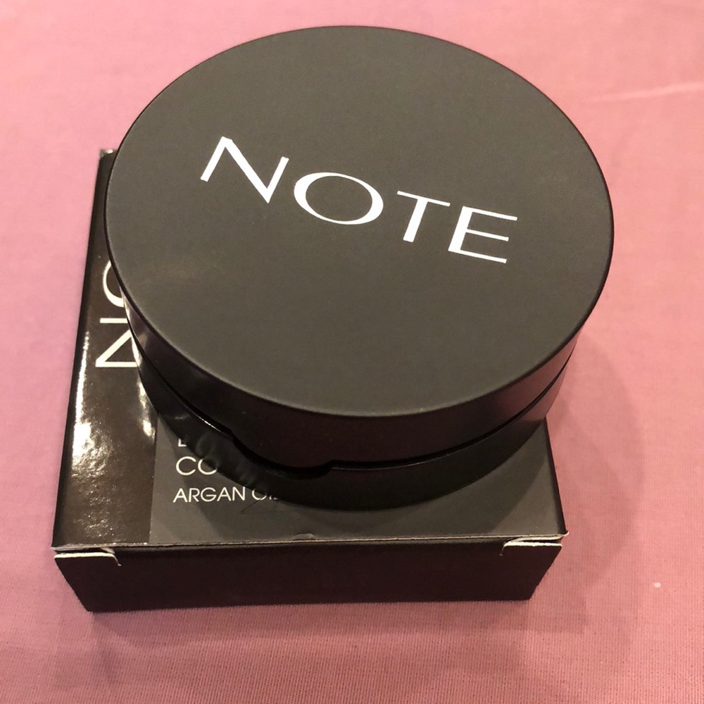 Note blush NEW desert rose (comes with brush)